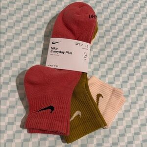 Nike Everyday Plus 3-Pair Socks in Dark Mauve, Olive, and Blush Pink (Unisex)
